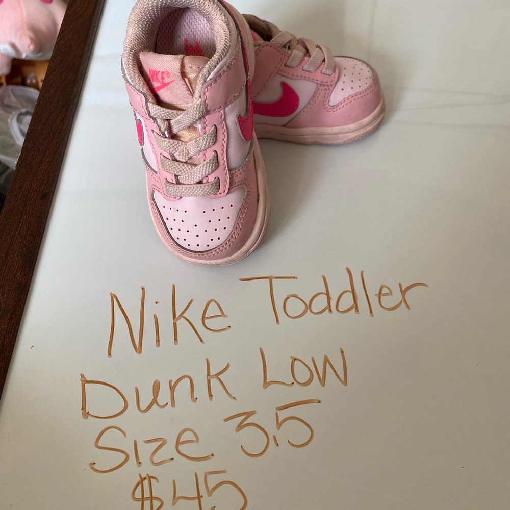 Nike Pink Dunk Low Sneakers for Everyday Style